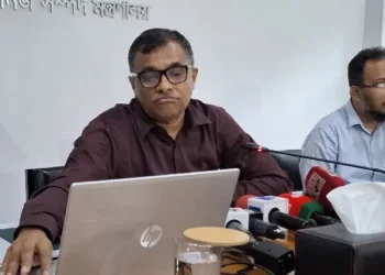 রাশিয়া থেকে ৬ লাখ টন তেল কিনতে যুক্তরাষ্ট্রকে বাংলাদেশের চিঠি