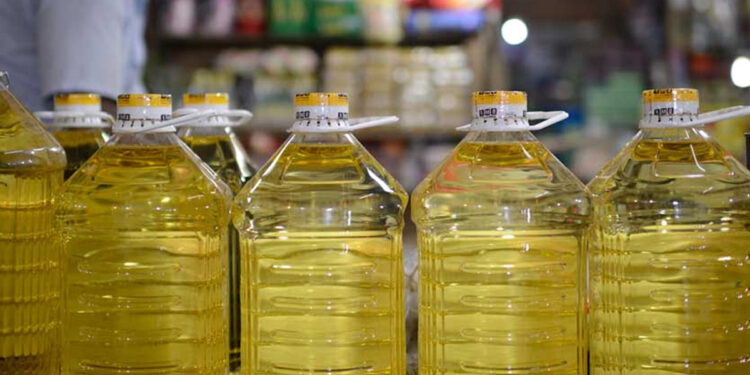 স্বল্পআয়ের মানুষদের জন্য ৩ কোটি লিটার ভোজ্যতেল কিনবে সরকার