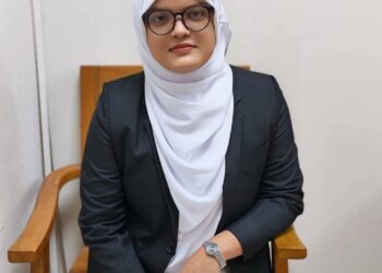 বার কাউন্সিল পরীক্ষার উত্তীর্ণ:আইনজীবী ইশরাতুল হকের নতুন যাত্রা শুরু