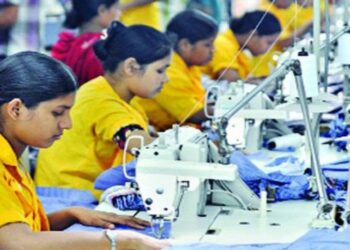 প্রধান বাজার ইইউতে পোশাক রফতানিতে ২৫ শতাংশ ধস