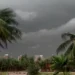 প্রচন্ড বেগে ধেয়ে আসছে কালবৈশাখী ঝড়