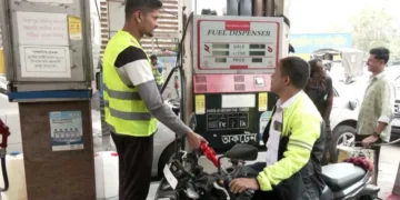 আজ থেকে স্বাভাবিক জ্বালানি তেলের সরবরাহ