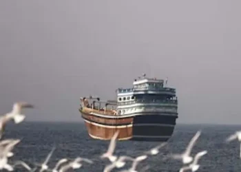 হরমুজ প্রণালী দিয়ে টোল আরোপের প্রস্তুতি নিচ্ছে ইরান