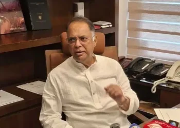 জ্বালানি তেলের মজুত পর্যাপ্ত, কোনো সংকট হবে না: মন্ত্রী