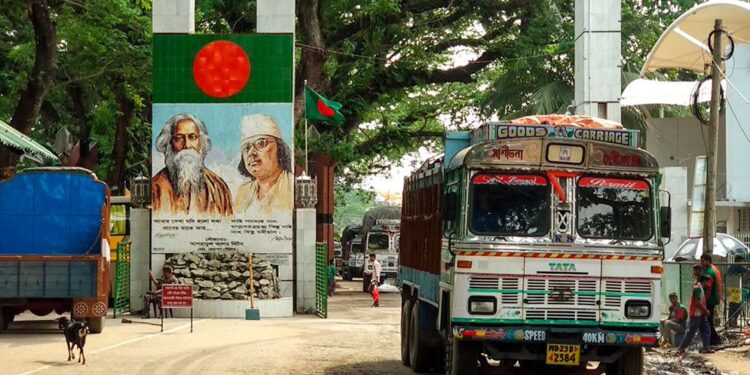 ঈদের ছুটিতে ৭ দিন বন্ধ থাকবে বেনাপোল স্থলবন্দর