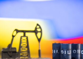 বিশ্ববাজারে বাড়ল তেলের দাম