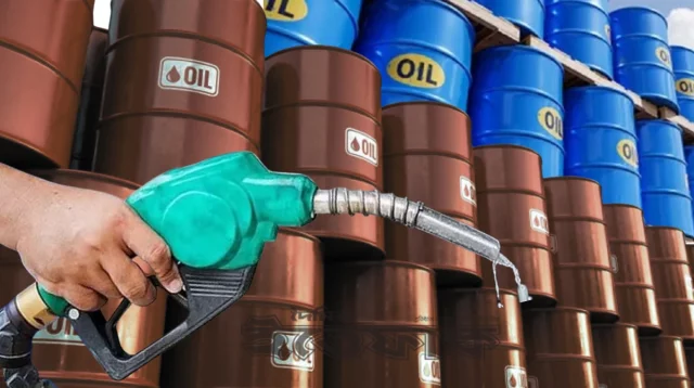 এপ্রিলে বাড়ছে না জ্বালানি তেলের দাম