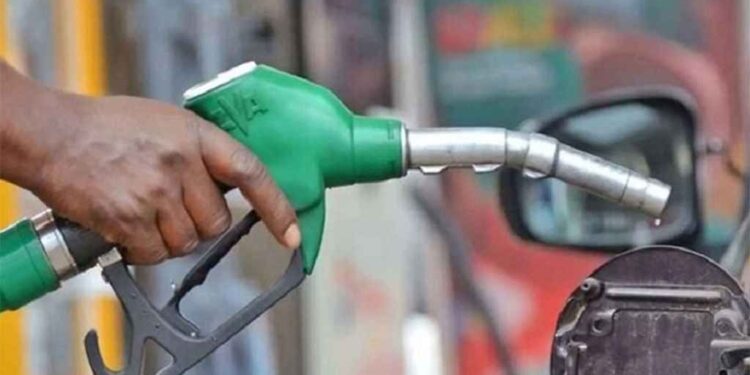 জ্বালানি তেলের নতুন দাম নির্ধারণ আজ