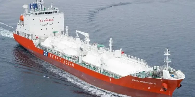 ওমান থেকে এলপিজি নিয়ে চট্টগ্রাম বন্দরে ‘বিএম এনার্জি’