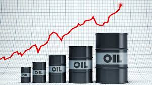 বাজারে বেড়েছে জ্বালানি তেলের দাম