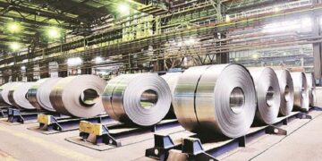 এবার স্ক্র্যাপ ও জ্বালানি সংকটে থমকে ইস্পাত শিল্প