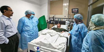 আপাতত মির্জা আব্বাসকে নেওয়া হচ্ছে না সিঙ্গাপুর