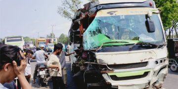 পটিয়ায় বাসের ত্রিমুখী সংঘর্ষে নিহত ১, আহত অন্তত ১৫