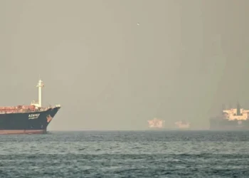 চট্টগ্রাম বন্দরে পৌঁছাবে অকটেন ও ফার্নেস তেলবাহী ২ জাহাজ