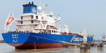 ২৭ হাজার ৩০০ টন ডিজেল নিয়ে বন্দরে ভিড়লো জাহাজ