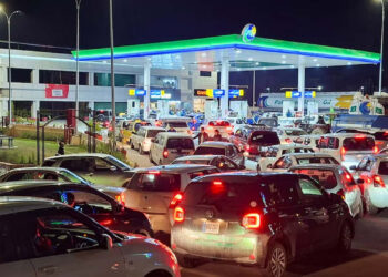 পাকিস্তানে জ্বালানির দাম এক লাফে বাড়লো ৪৩ শতাংশ