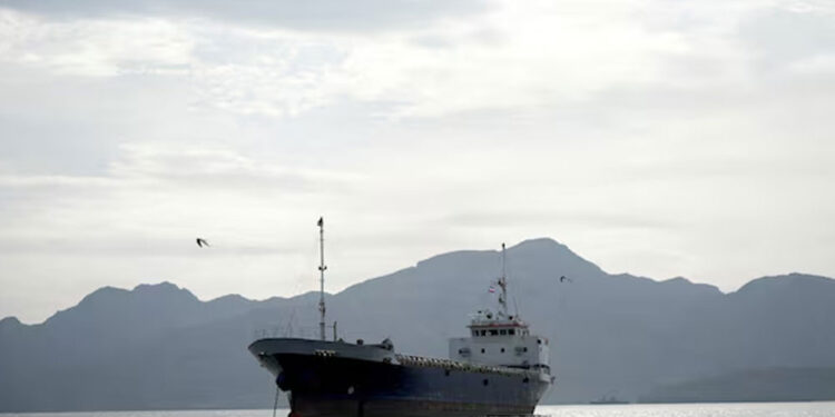 হরমুজ প্রণালিতে জাহাজ চলাচল নিয়ে নতুন প্রস্তাব ইরানের