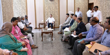 বই পড়ার অভ্যাস গড়তে সরকারের সঙ্গে কাজ করবে বিশ্বসাহিত্য কেন্দ্র