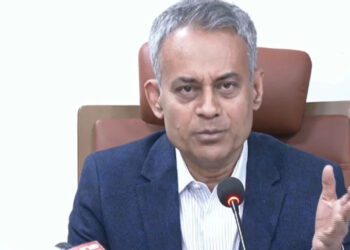 গ্যাসচালিত পরিবহনে বেশি ভাড়া নিলে ব্যবস্থা : সড়কমন্ত্রী