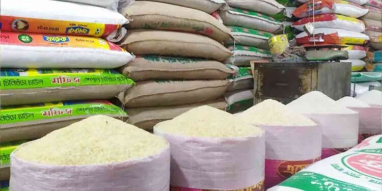 সংগ্রহ বাড়লেও চট্টগ্রামে কমছে না চালের দাম