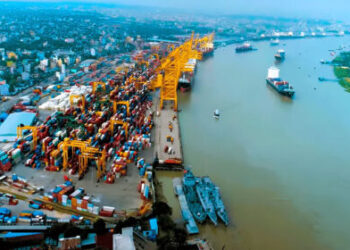 ১ লাখ টন ডিজেল নিয়ে চট্টগ্রাম বন্দরে ভিড়েছে তিন জাহাজ