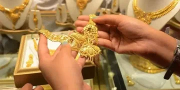 দেশের বাজারে আরও কমলো সোনার দাম