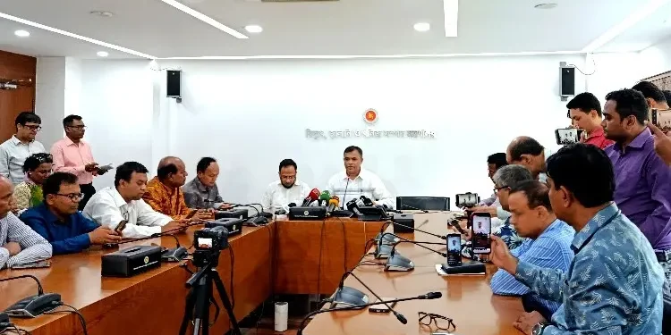 আগামী দুই মাসে জ্বালানির কোনো সংকট হবে না: মনির হোসেন চৌধুরী