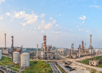 দেশের একমাত্র রাষ্ট্রায়ত্ত তেল শোধনাগারে প্রসেসিং বন্ধ