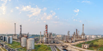 দেশের একমাত্র রাষ্ট্রায়ত্ত তেল শোধনাগারে প্রসেসিং বন্ধ