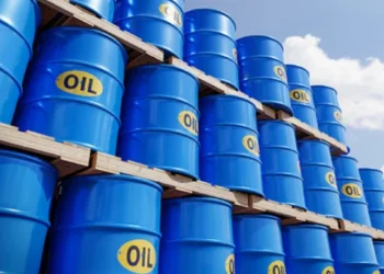 সর্বনিম্নের দিকে অপরিশোধিত জ্বালানি তেলের বৈশ্বিক মজুত রেকর্ড