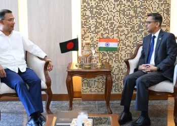 প্রধানমন্ত্রীর সঙ্গে ভারতীয় হাইকমিশনারের সাক্ষাৎ