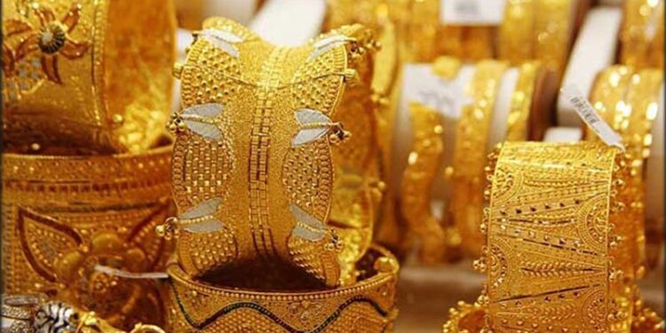 দেশের বাজারে কমলো স্বর্ণের দাম