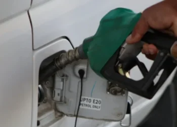 সারাদেশে অবৈধ মজুতকৃত ৪,৬৯,০৪২ লিটার জ্বালানি তেল উদ্ধার