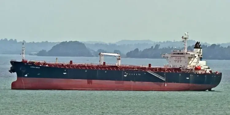 মালয়েশিয়া থেকে আসছে ৬০ হাজার টন ডিজেল