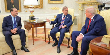 যুক্তরাষ্ট্র-ইরানকে কীভাবে আলোচনায় রাজি করাল পাকিস্তান