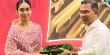 খালেদা জিয়ার পক্ষে স্বাধীনতা পুরস্কার নিলেন জাইমা রহমান