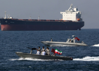 অবরোধ না তুললে বন্ধই থাকবে হরমুজ প্রণালী: ইরান