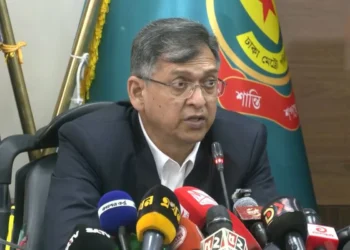 পুলিশের পোশাক পরিবর্তন নিয়ে যে বার্তা দিলেন স্বরাষ্ট্রমন্ত্রী