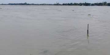 সাত নদীর পানি এখনও বিপৎসীমার ওপরে