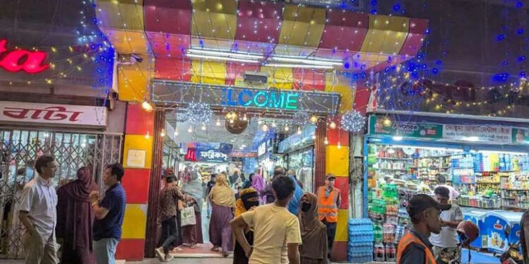 আজ থেকে রাত ১০টা পর্যন্ত মার্কেট-বিপণি-বিতান খোলা