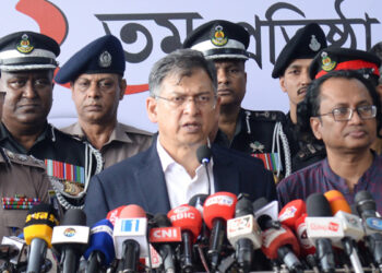 র‍্যাবের নাম পরিবর্তনের চিন্তা সরকার: স্বরাষ্ট্রমন্ত্রী