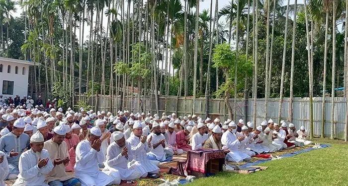 সৌদির সঙ্গে মিল রেখে চট্টগ্রামের শতাধিক গ্রামে ঈদ উদযাপন