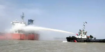 বহির্নোঙরে জাহাজে অগ্নিকাণ্ড