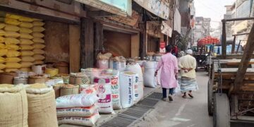 ভারতের রপ্তানি নিষিদ্ধের খবরে চিনির দাম বাড়ল খাতুনগঞ্জে