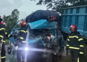 মিরসরাইয়ে দাঁড়িয়ে থাকা ট্রাকে ধাক্কা, হেলপার নিহত