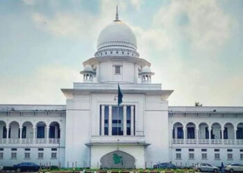 সুপ্রিম কোর্ট সচিবালয় প্রতিষ্ঠায় হাইকোর্টের রায় স্থগিত