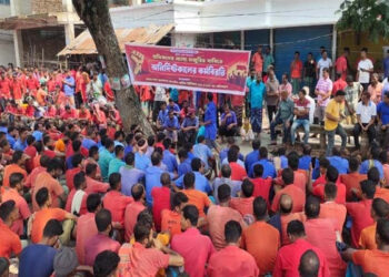 বেনাপোল বন্দরে শ্রমিক কর্মবিরতি, আমদানি পণ্যের লোড-আনলোড বন্ধ