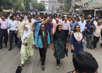 জনগণকে সঙ্গে নিয়ে সন্ত্রাসী কার্যক্রম রুখে দেওয়া হবে: রিজভী