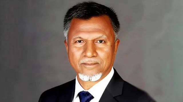 পিতা-মাতা ভরণপোষণ আইনের আওতায় যুগ্ম সচিবের বিরুদ্ধে পদক্ষেপ
