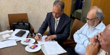 দায়িত্ব গ্রহণ করলেন নতুন সিডিএ চেয়ারম্যান বেলায়েত হোসেন